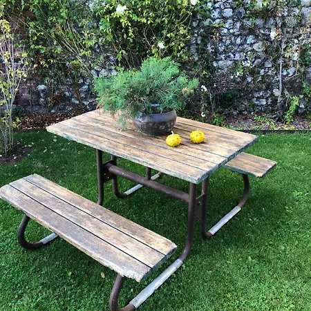 D'hotes A L'ecole Buissonniere