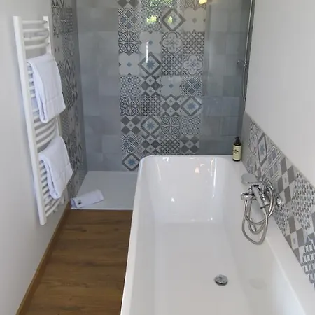 Oda ve Kahvaltı D'hotes A L'ecole Buissonniere