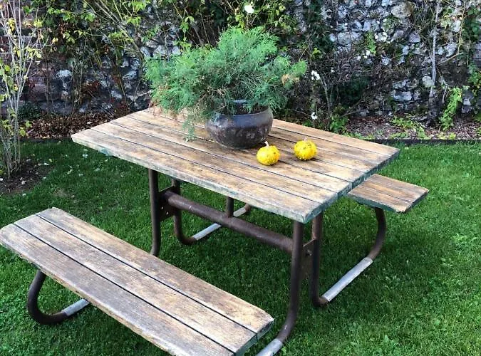 D'hotes A L'ecole Buissonniere