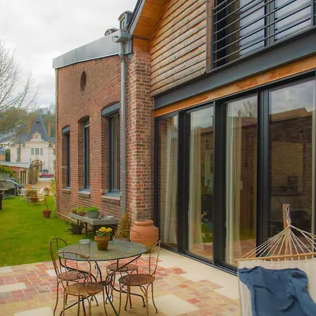 D'hotes A L'ecole Buissonniere לינה וארוחת בוקר