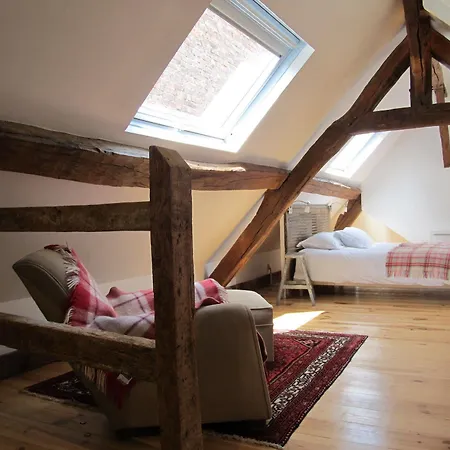 D'hotes A L'ecole Buissonniere Онфлер